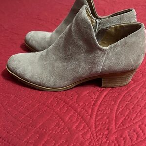 Lucky Brand Brixlee suede booties size 8